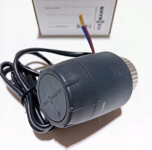 20e228b7fc726bc7744e1412024b526e